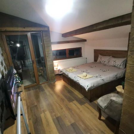 Villa Ana-Mavrovo Eksteriør billede