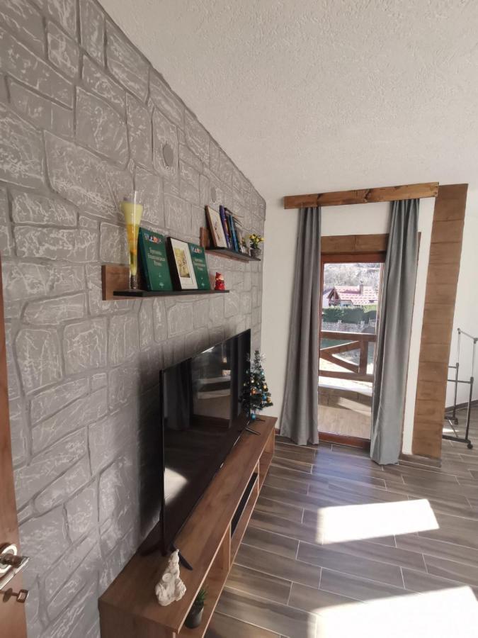 Villa Ana-Mavrovo Eksteriør billede