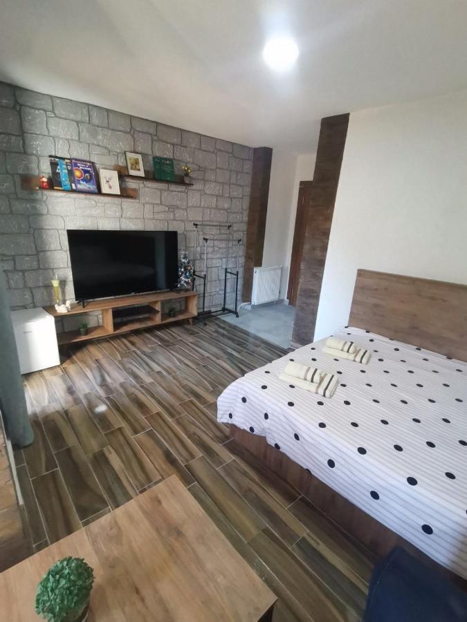 Villa Ana-Mavrovo Eksteriør billede