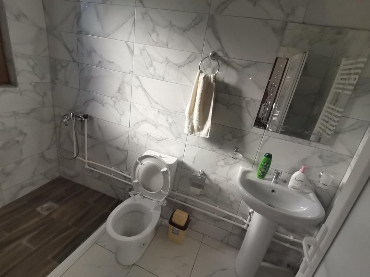 Villa Ana-Mavrovo Eksteriør billede
