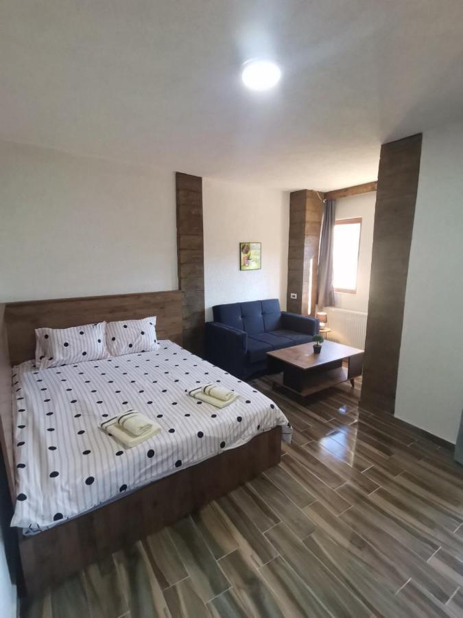 Villa Ana-Mavrovo Eksteriør billede