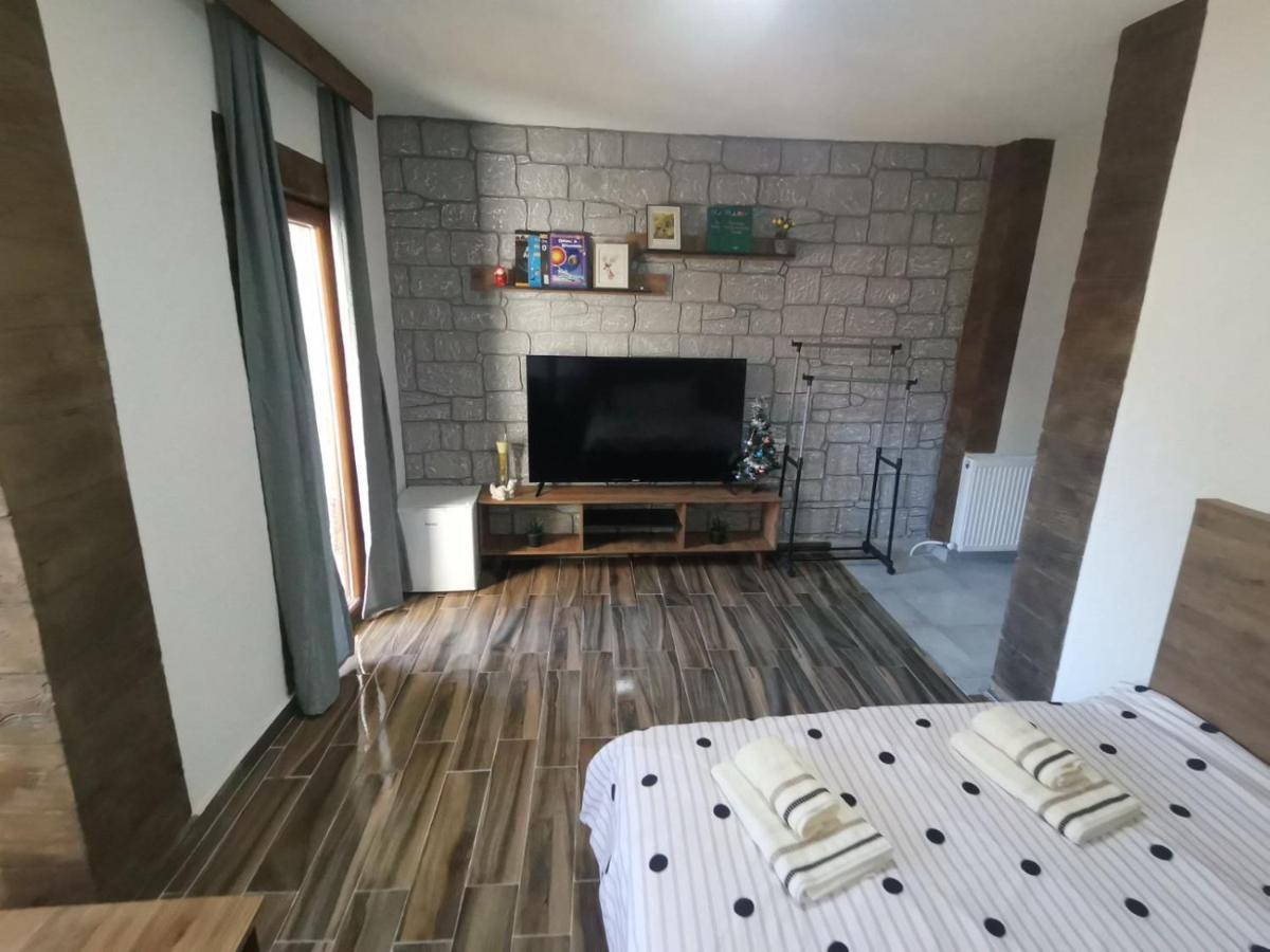 Villa Ana-Mavrovo Eksteriør billede