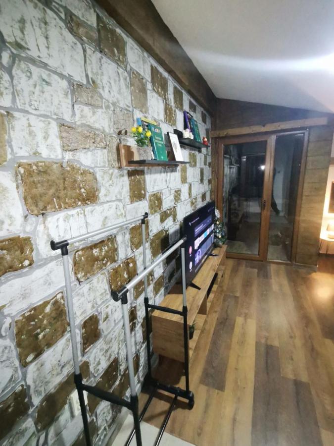 Villa Ana-Mavrovo Eksteriør billede