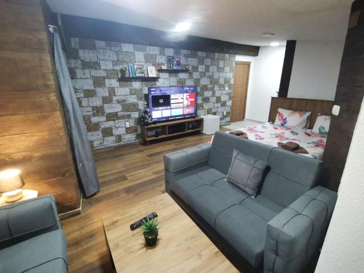 Villa Ana-Mavrovo Eksteriør billede